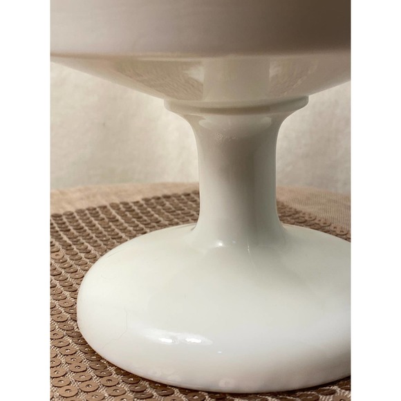 Vintage Fenton Silvercrest Ruffled Edge Milk Glass Footed Pedestal Candy Dish - Picture 12 of 15